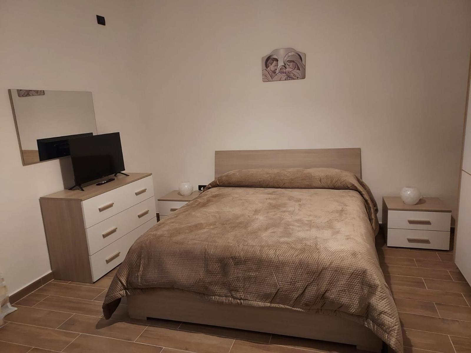 Bed and Breakfast La Casa Antica Модуньо Экстерьер фото